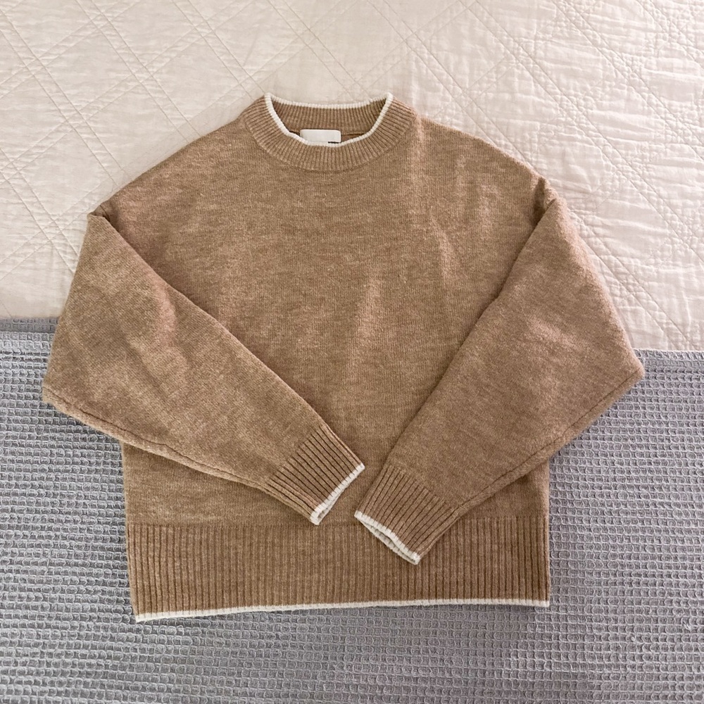 H&M Tan and White Sweater